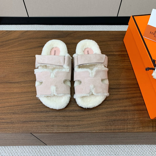 HM Chypre Sandal In Light Pink Mix White Fleece And Suede 984194