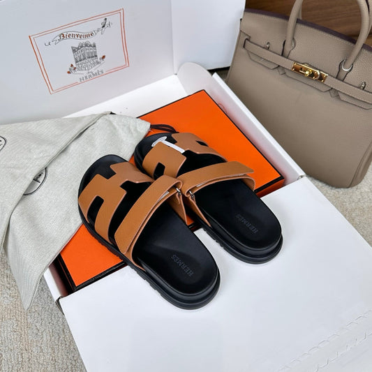 HM Chypre Sandal Black Tan Espom Leather 862386