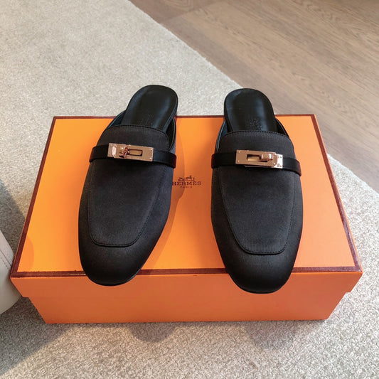 HM OZ Mule Black Suede 756852