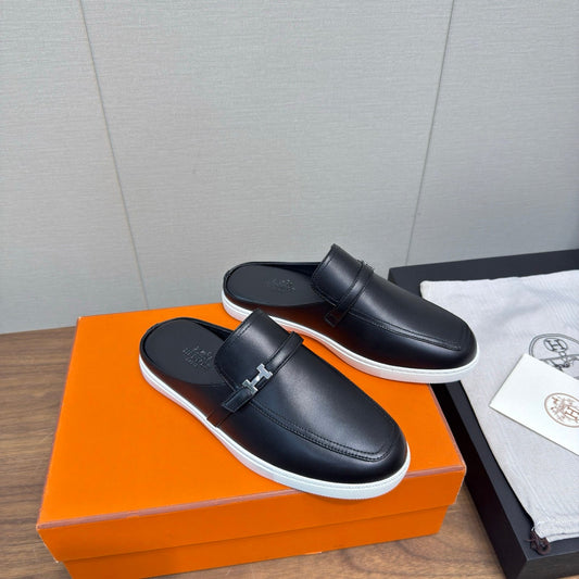 HM 25s Like Mule Black Lambskin Rubber 465666