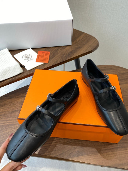 HM 25s Mary Jane Double Strap Black Calfskin 422565