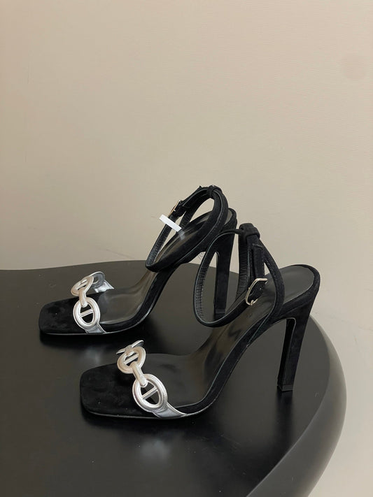 HM Luz Sandals 10.5 Black Sheepskin 593703