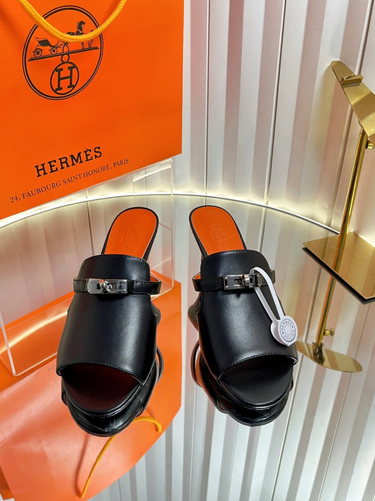 HM Cute Sandal 7cm Black Calfskin 616214