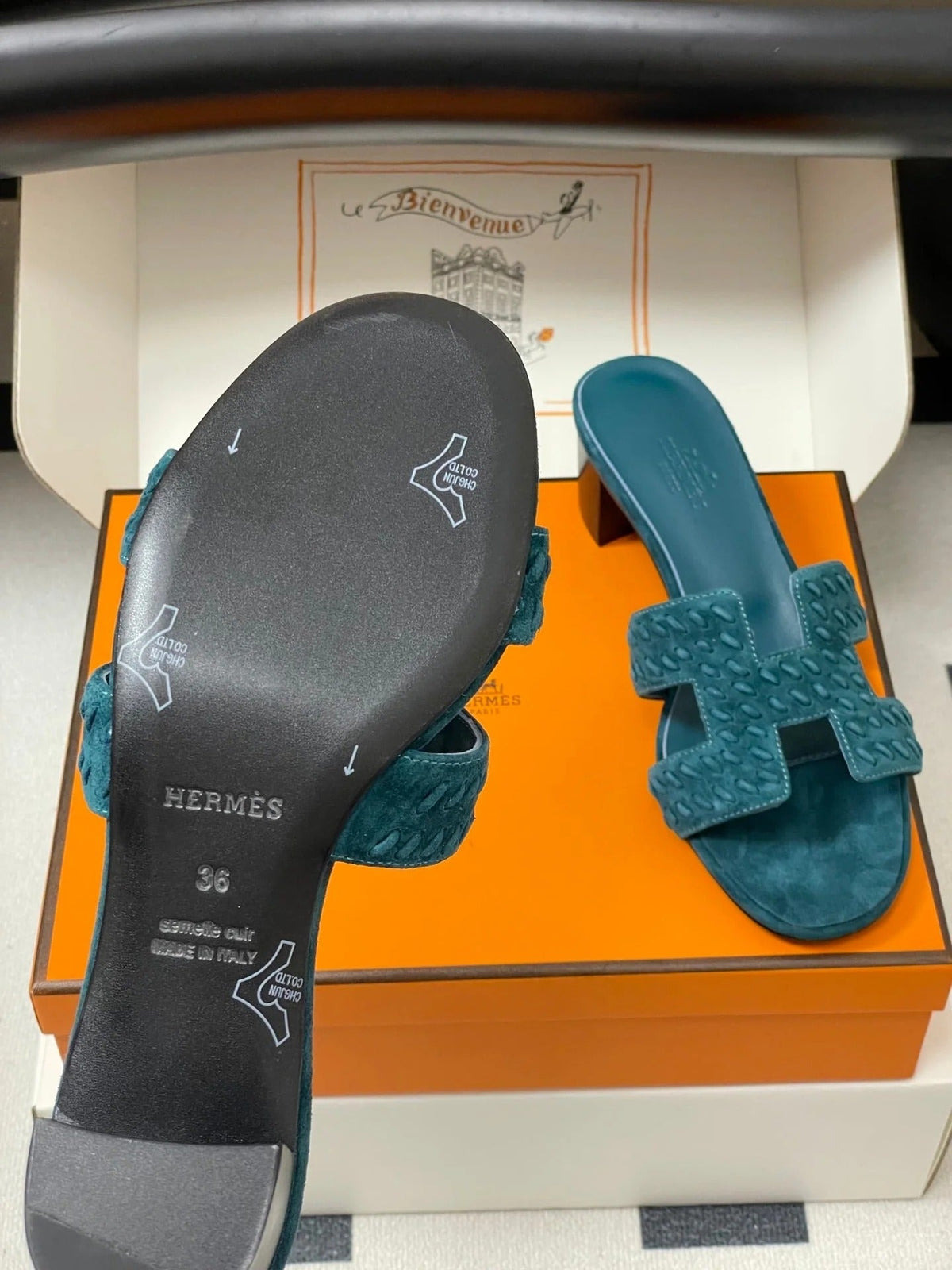 HM 25S ORAN HIGH‑HEEL SANDAL IN DARK BLUE SUEDE AND LAMBSKIN