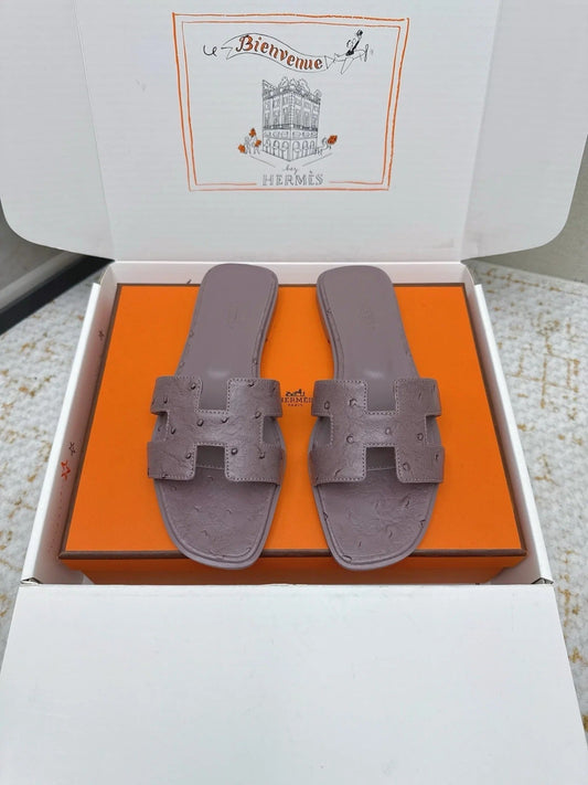 HM 26ss Oran Sandals Dusty Lavender Ostrich Leather 625104