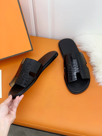 HM IZMIR SANDAL BLACK CROCODILE EMBOSSED CALFSKIN