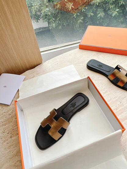 HM 25 Oran Sandal Black Copper Metalic Calfskin
