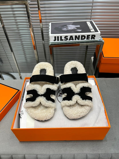 HM Chypre Sandal In Black Suede And Fleece Lining 953829