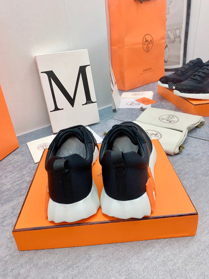 HM Bouncing Sneaker In Black Lambskin 106437