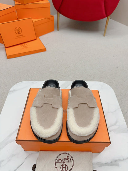 HM Go Mule Taupe Mix White Suede Lined With Wool Fleece 476594