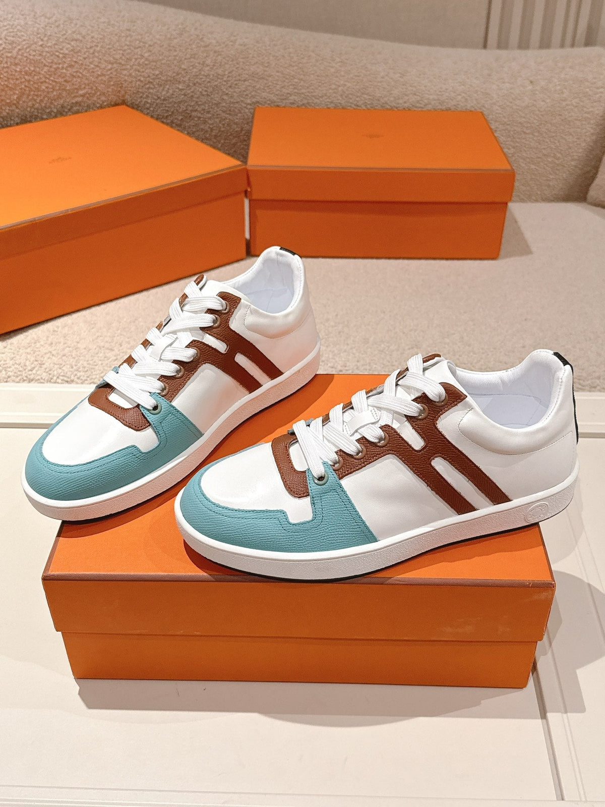 HM 25ss Sneakers White Blue Brown Cowhide 577547