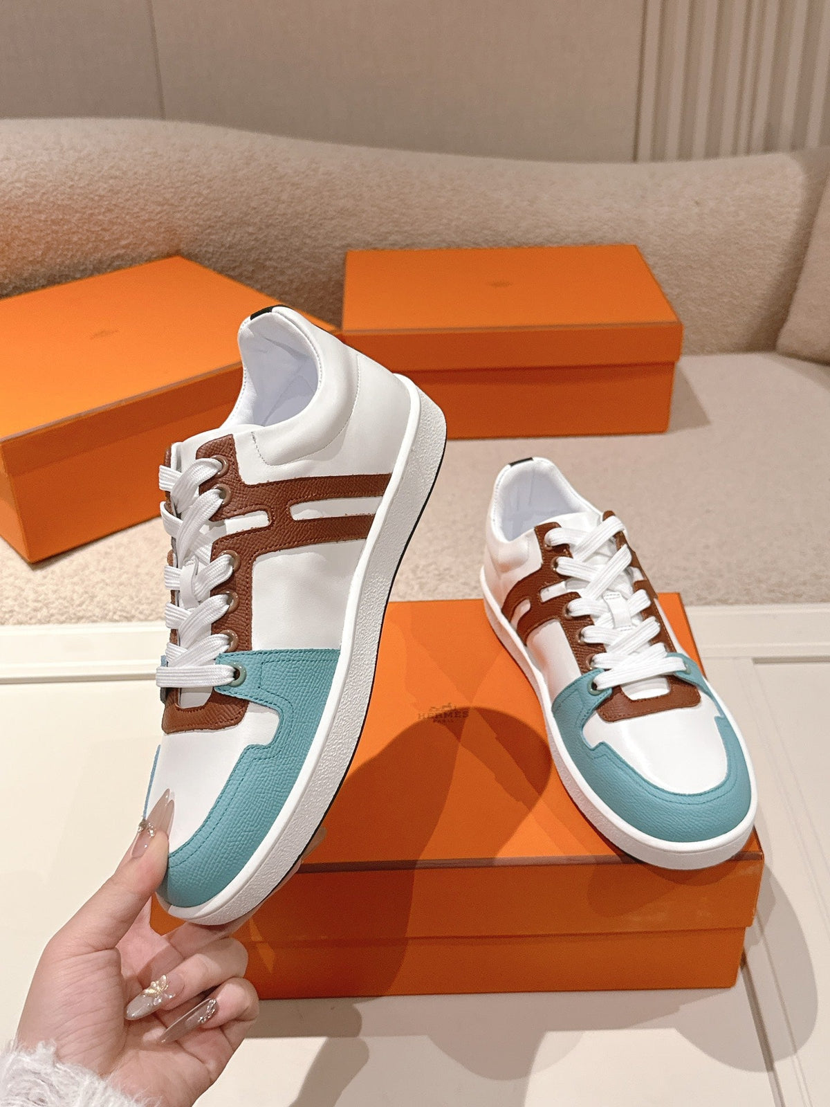 HM 25ss Sneakers White Blue Brown Cowhide 577547