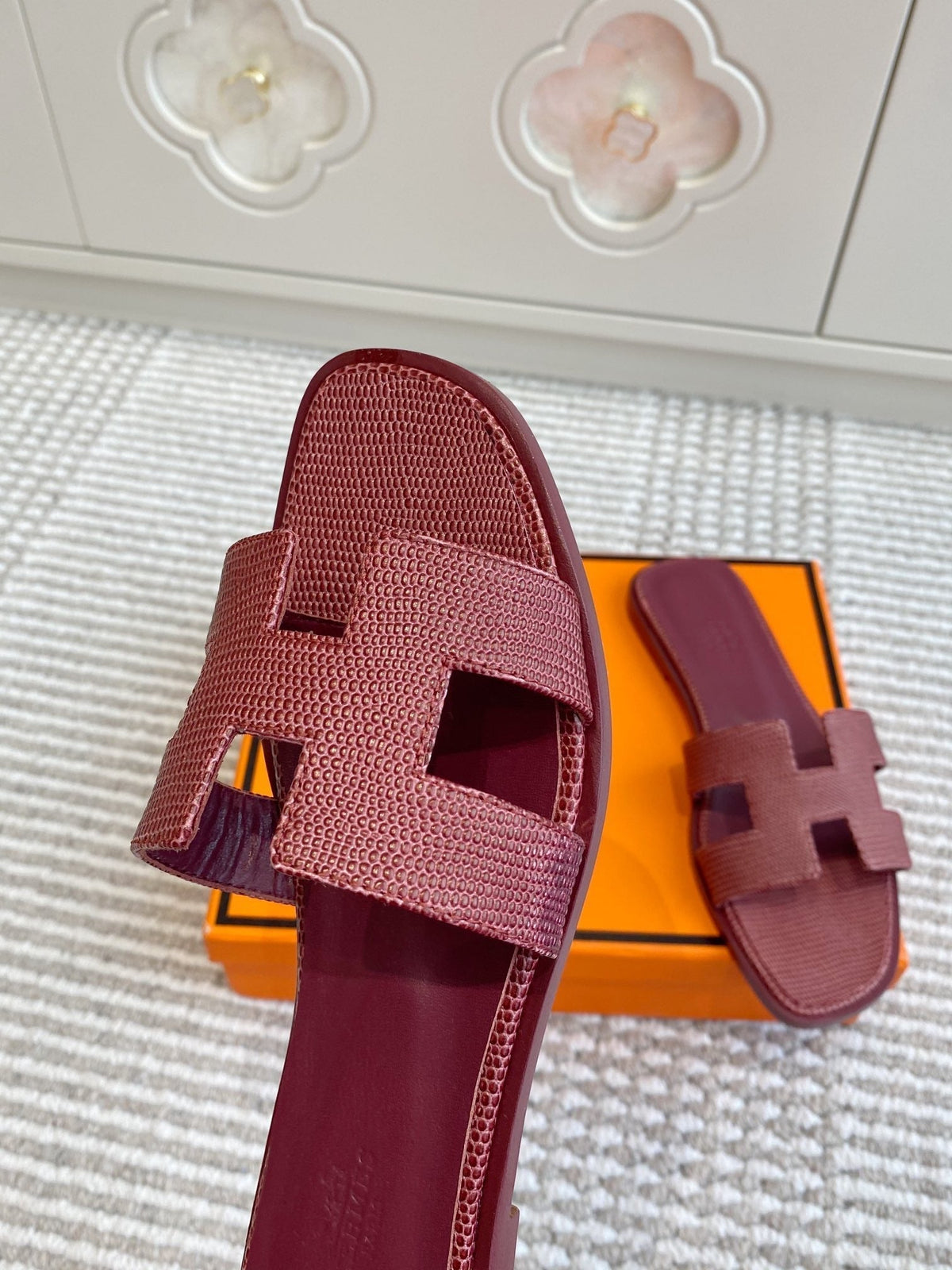 HM Oran Sandal Red Burgundy Sheepskin 291399