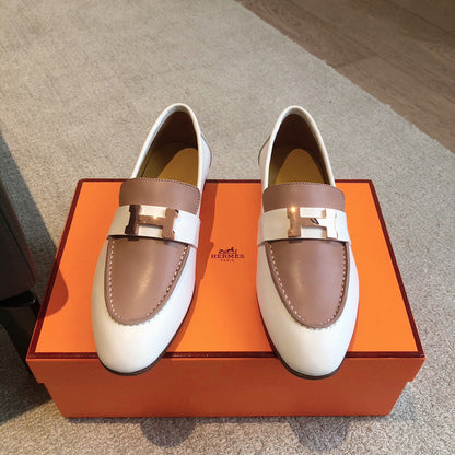 Paris Loafer White Beige Perlino Goatskin With Signature Paris Buckle