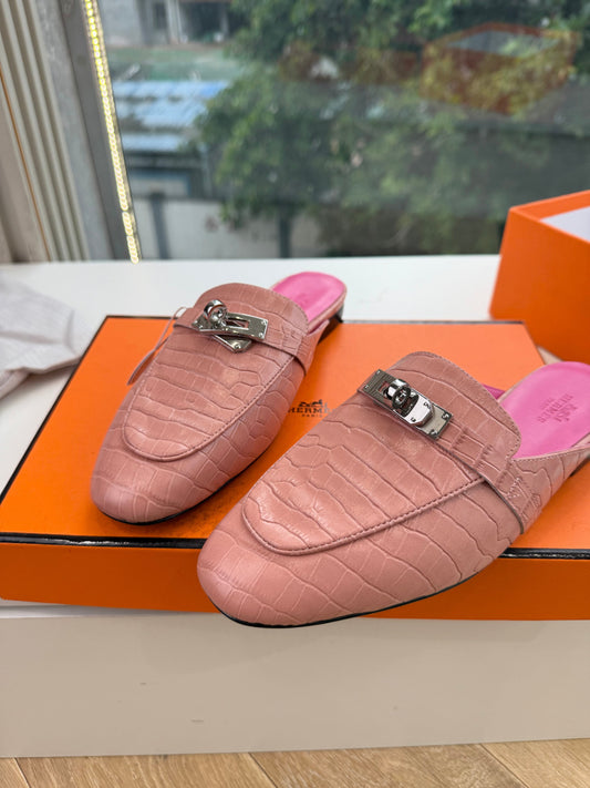 HM 26s Destin Mule Pink Pastel Matte Crocodile Leather 967707