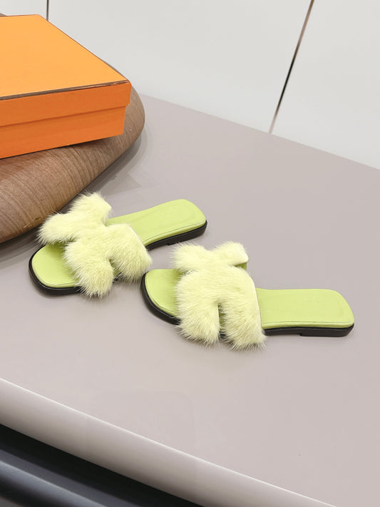 HM 25 Oran Lime Green Fur Leather 348090