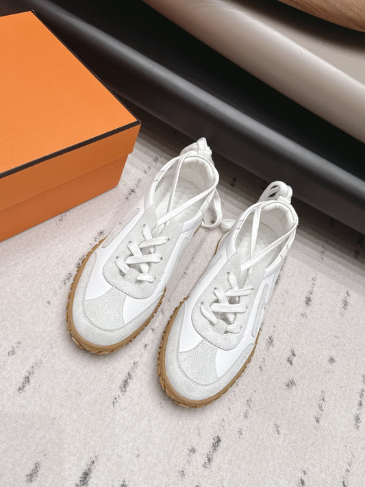 HM 26s Mascot Sneakers White Suede Lambskin 905304