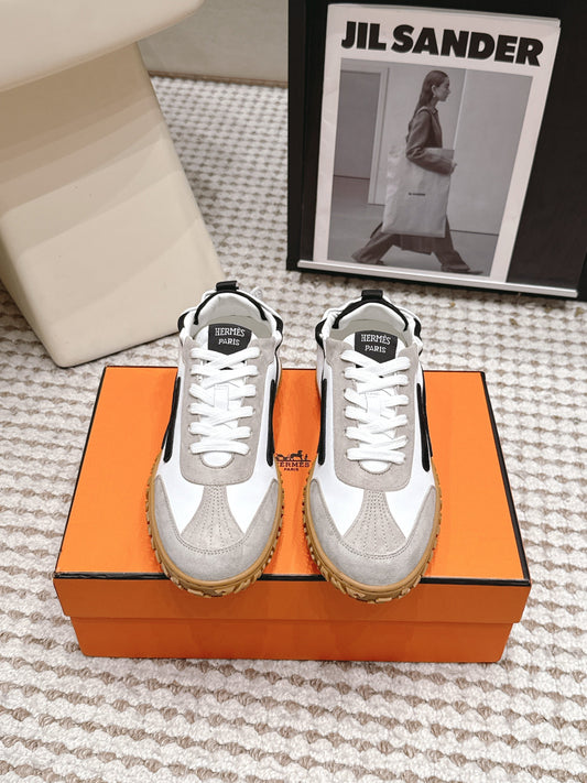 HM 26s Jet Sneakers White Sheepskin Grey Suede 845870