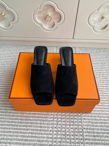 HM Kylie Mules Black Calfskin 316375