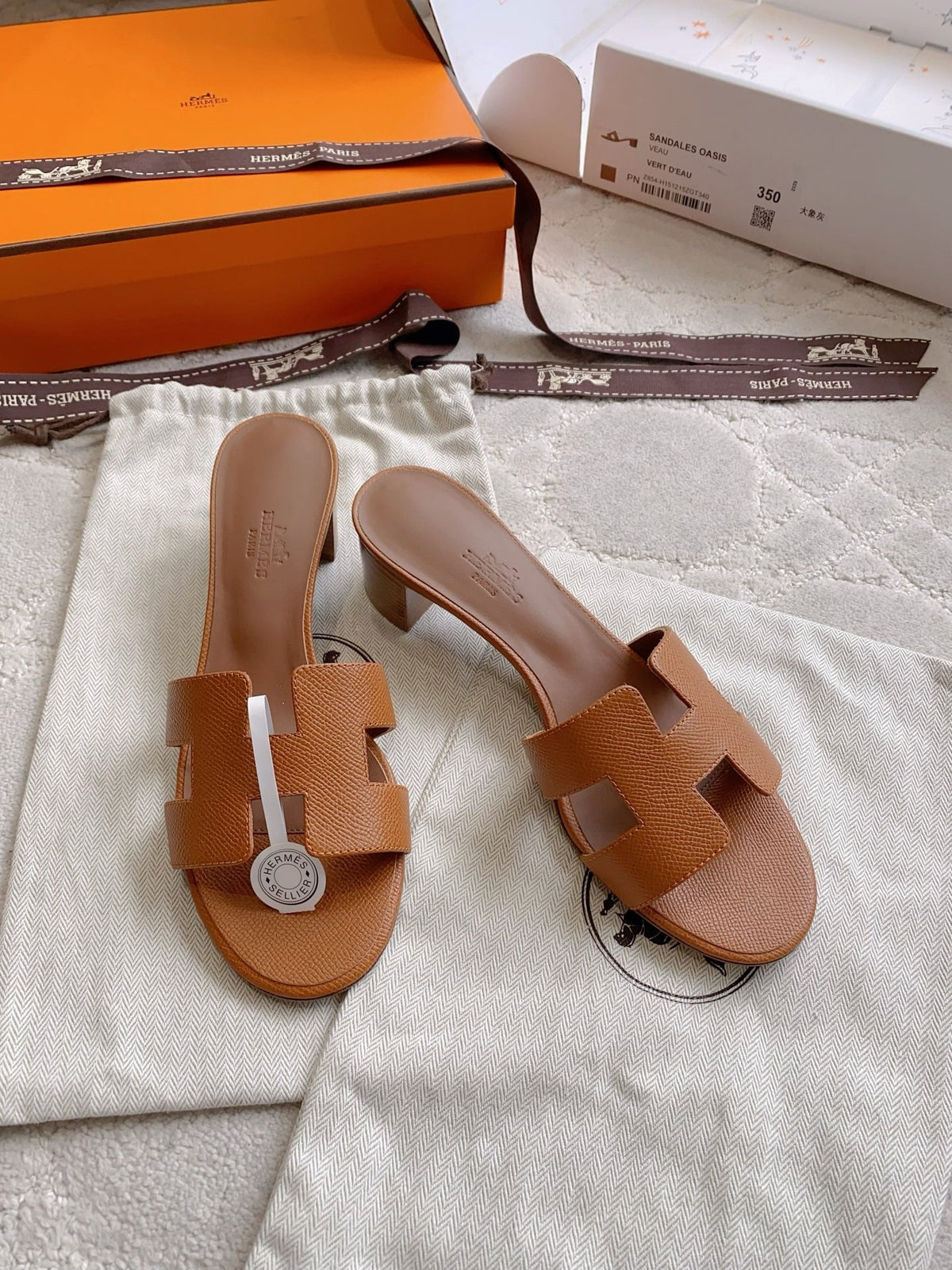 HM 26s Oran Sandal Tan Brown Espom Goatskin 724270