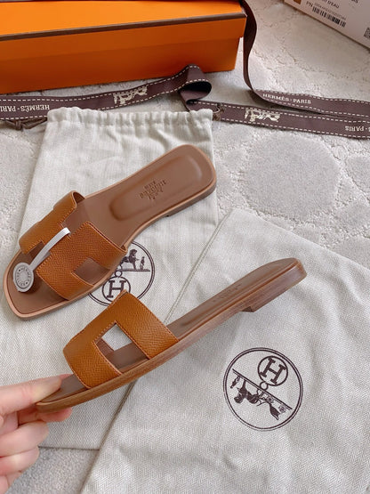 HM 26s Oran Sandal Tan Brown Espom Goatskin 724270