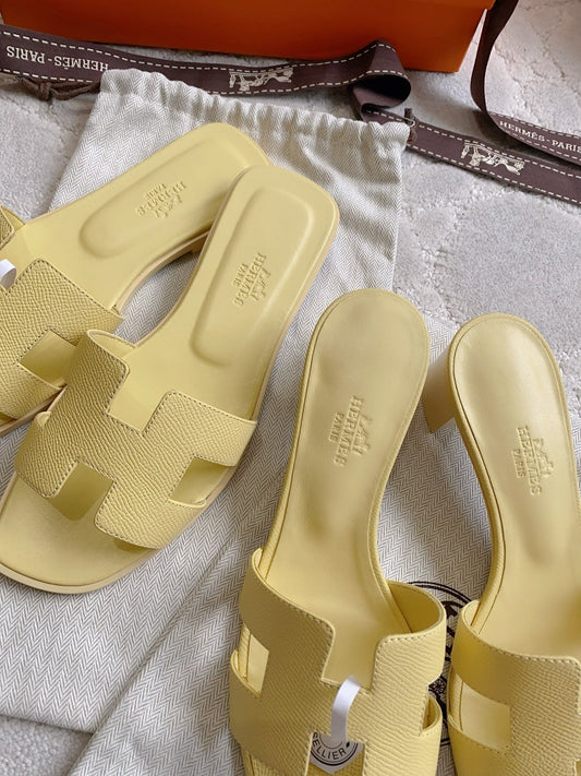 HM 26s Oran Sandal Lemon Yellow Espom Goatskin 724273