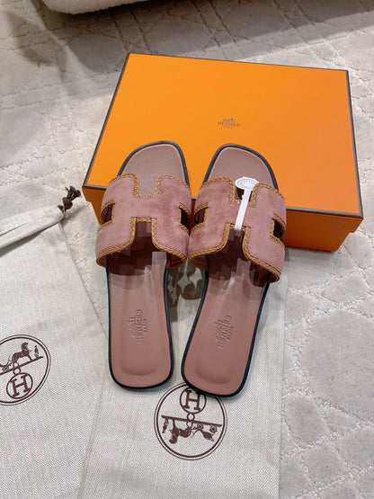 HM 26s Oran Sandal Dusty Rose Suede Goatskin 724348