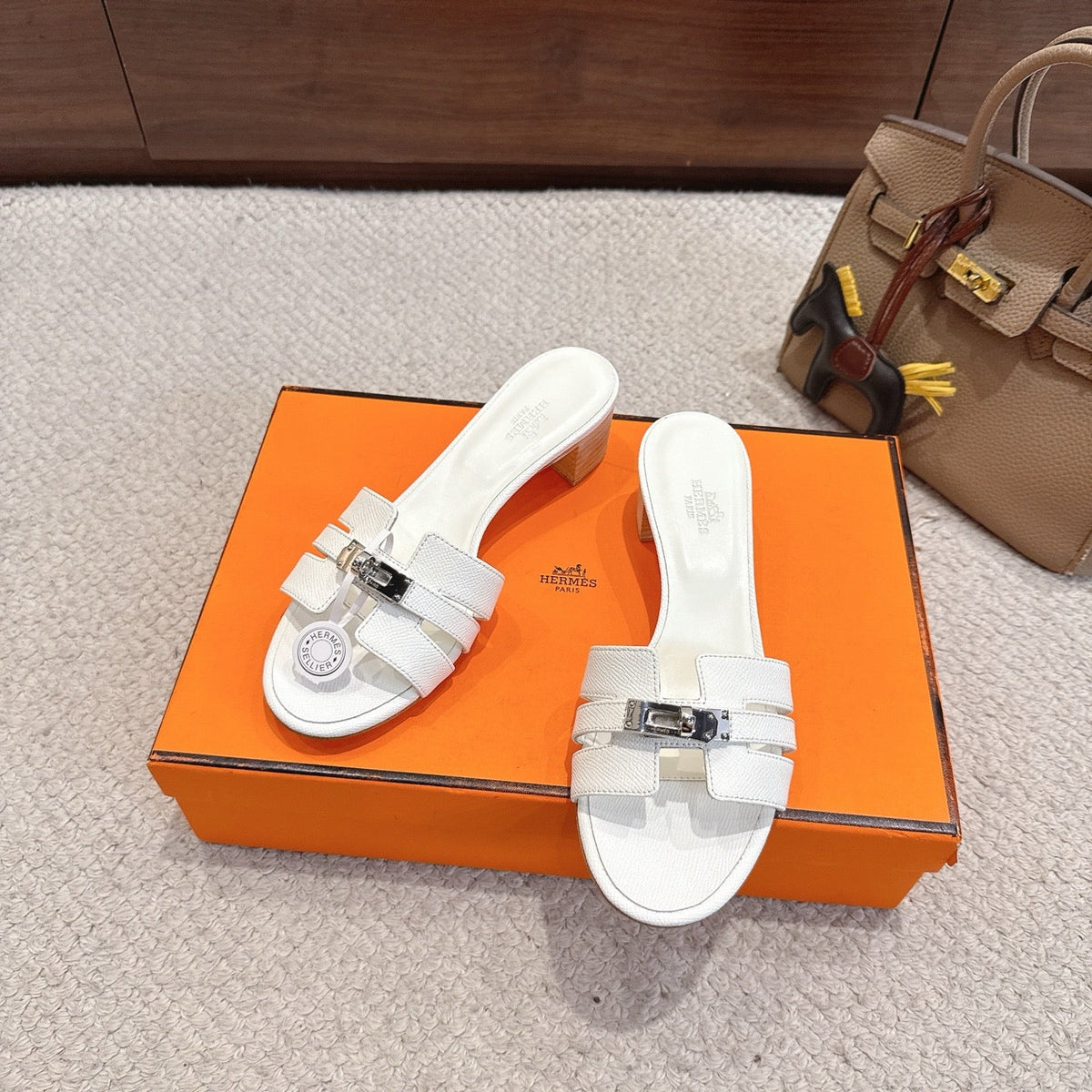 HM Kelly Buckle Sandals 5cm White Leather 804986