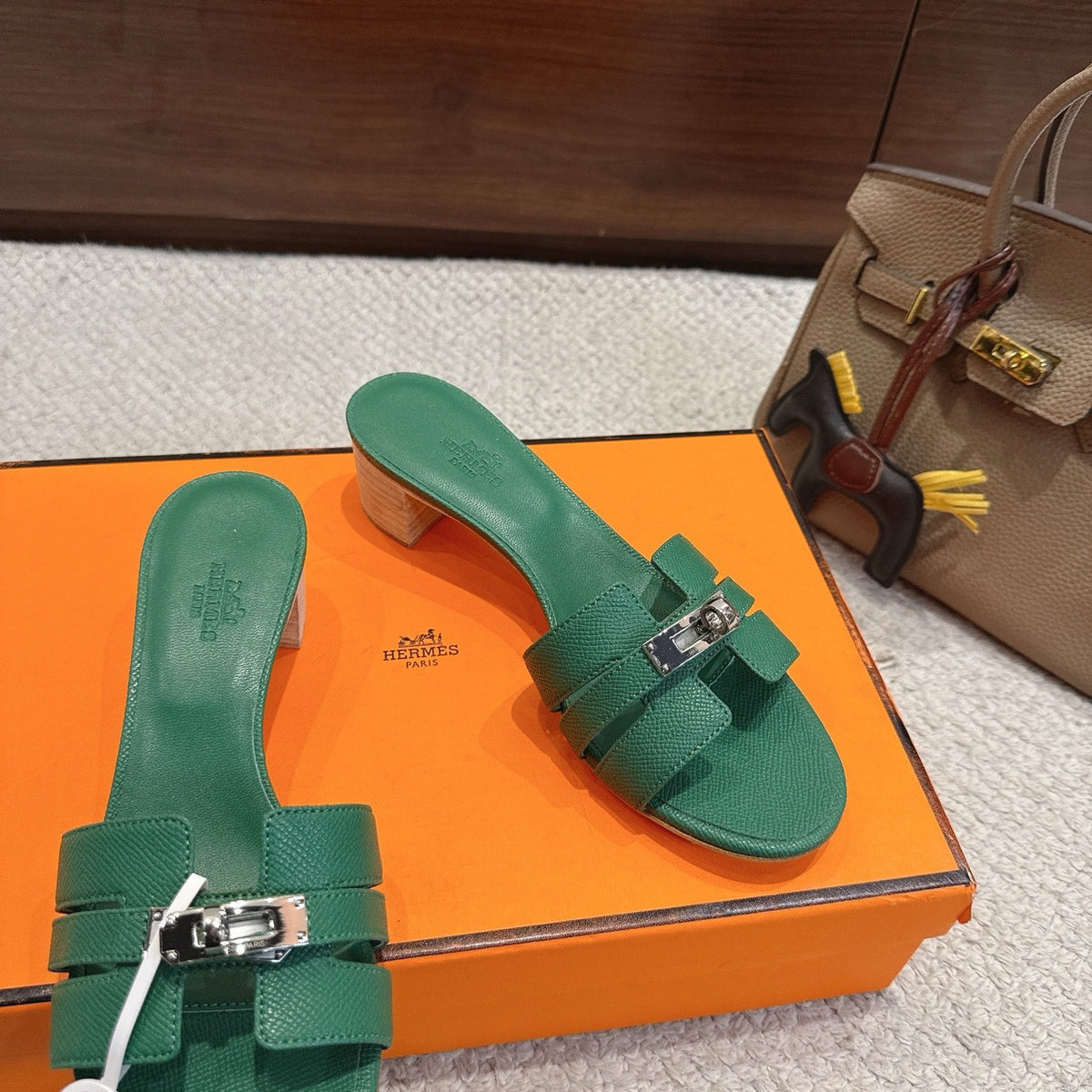 HM Kelly Buckle Sandals 5cm Green Leather 804993