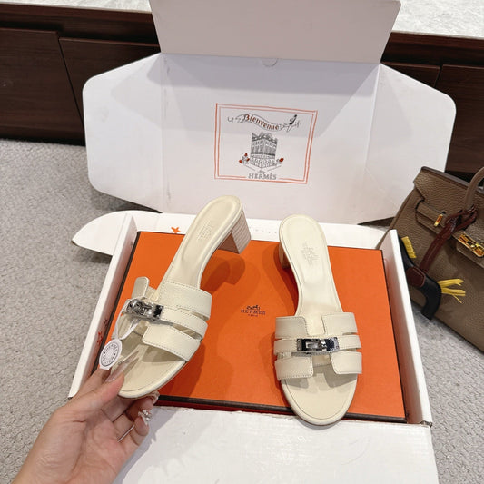 HM Kelly Buckle Sandals 5cm Cream Leather 805002