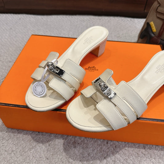 HM Kelly Buckle Sandals 5cm Cream Leather 805002