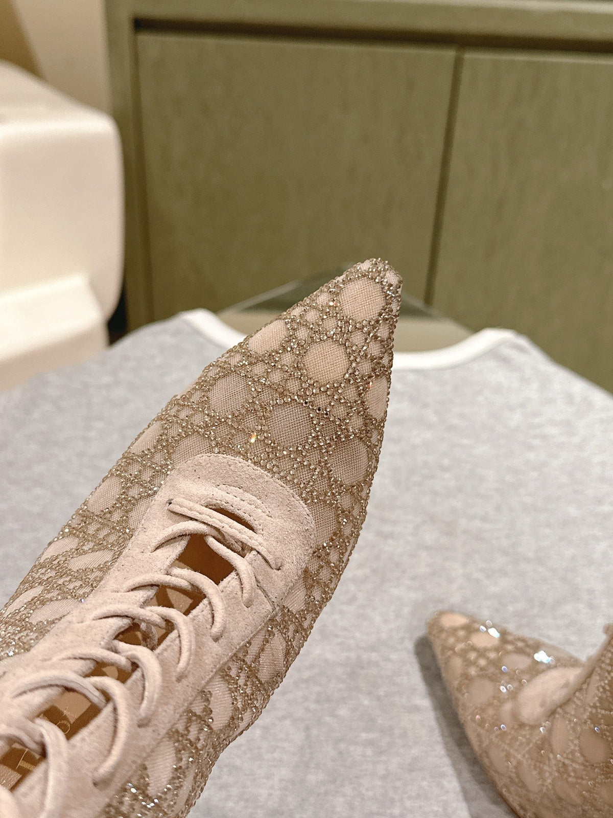 CD Capture  Ankle Boot  85mm Beige  Mesh & Suede 483090