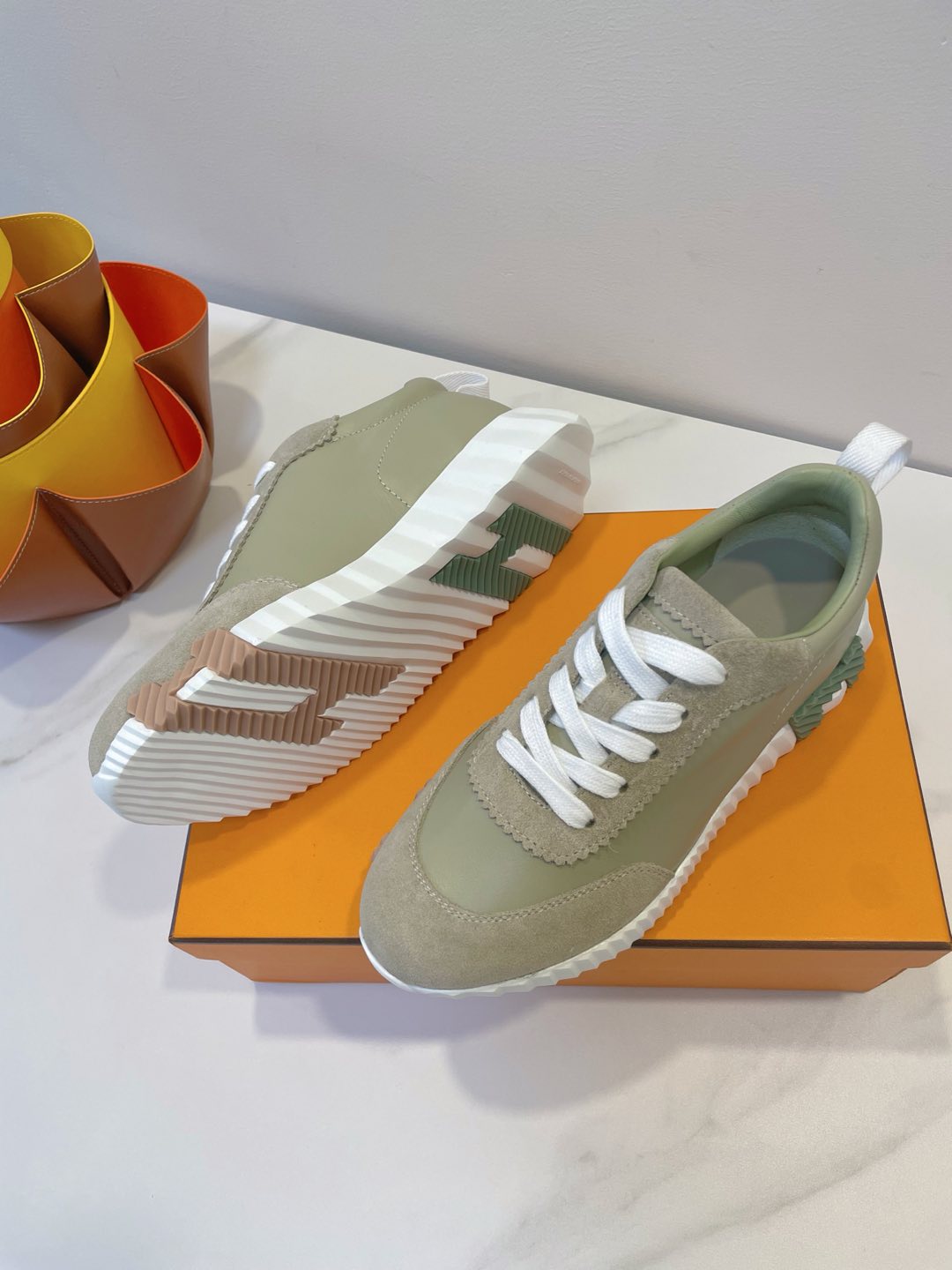 HM Bouncing sneaker Beige Esquisse Calfskin and Suede 212286