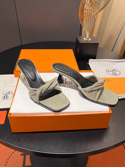 HM Giny Sandal 5.5 Light Taupe Suede Calfskin 680058