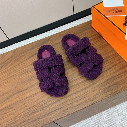 HM Chypre Sandal In Dark Purple Lamb Wool 984175
