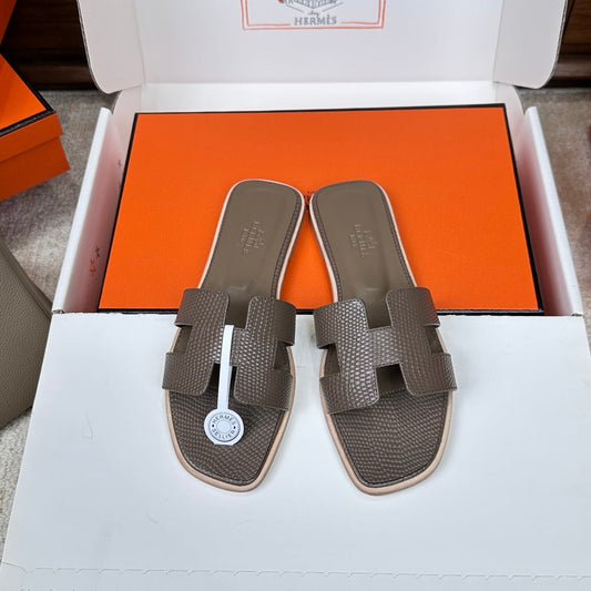 HM Oran Sandal Coffee Embossed Lizard Leather 802366