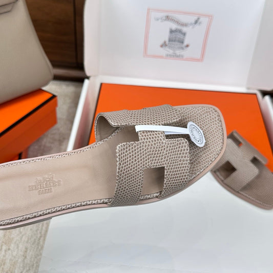 HM Oran Sandal Light Taupe Embossed Lizard Leather 802376