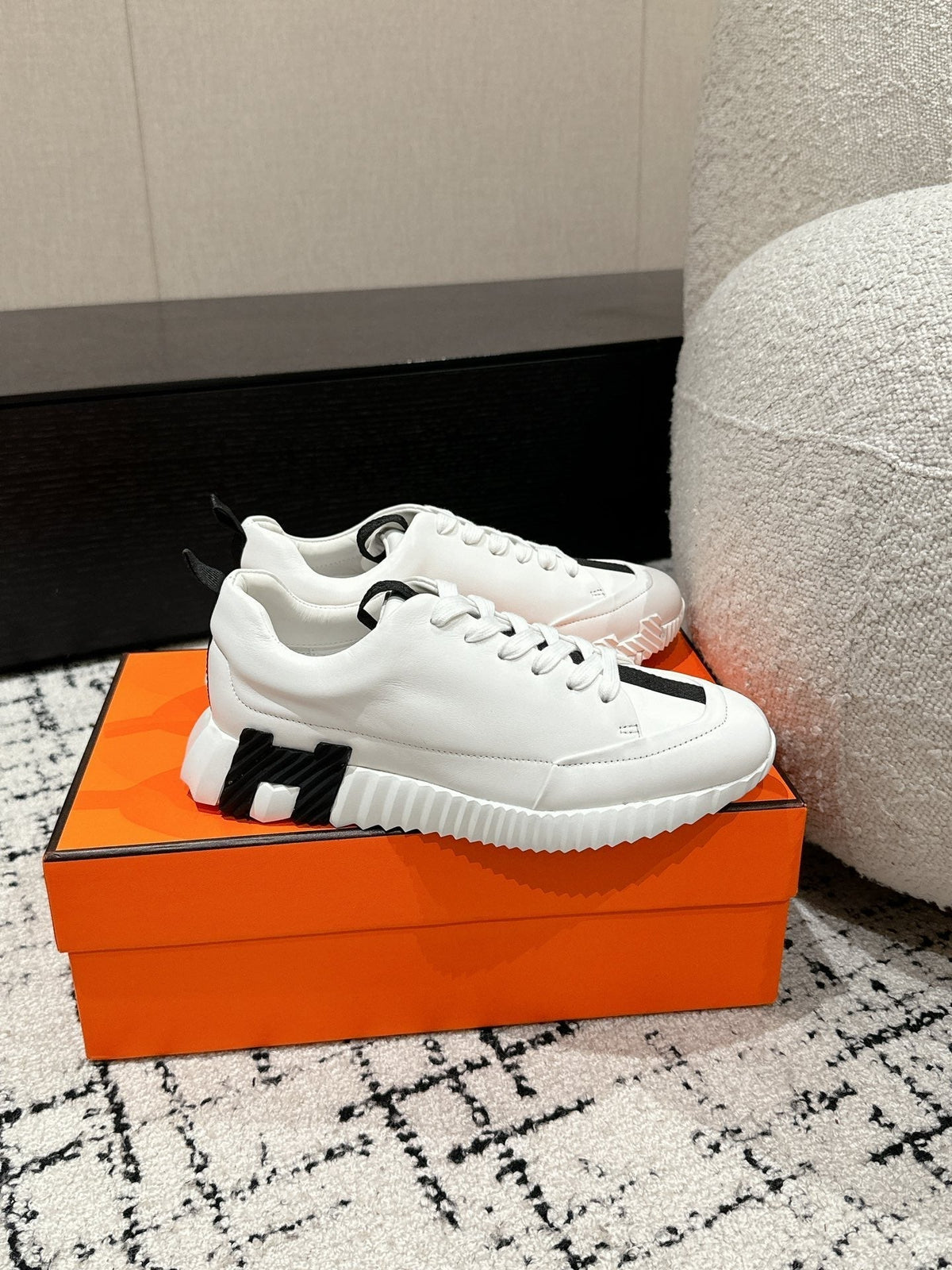 HM Jump Sneaker In White Cowhide 985305