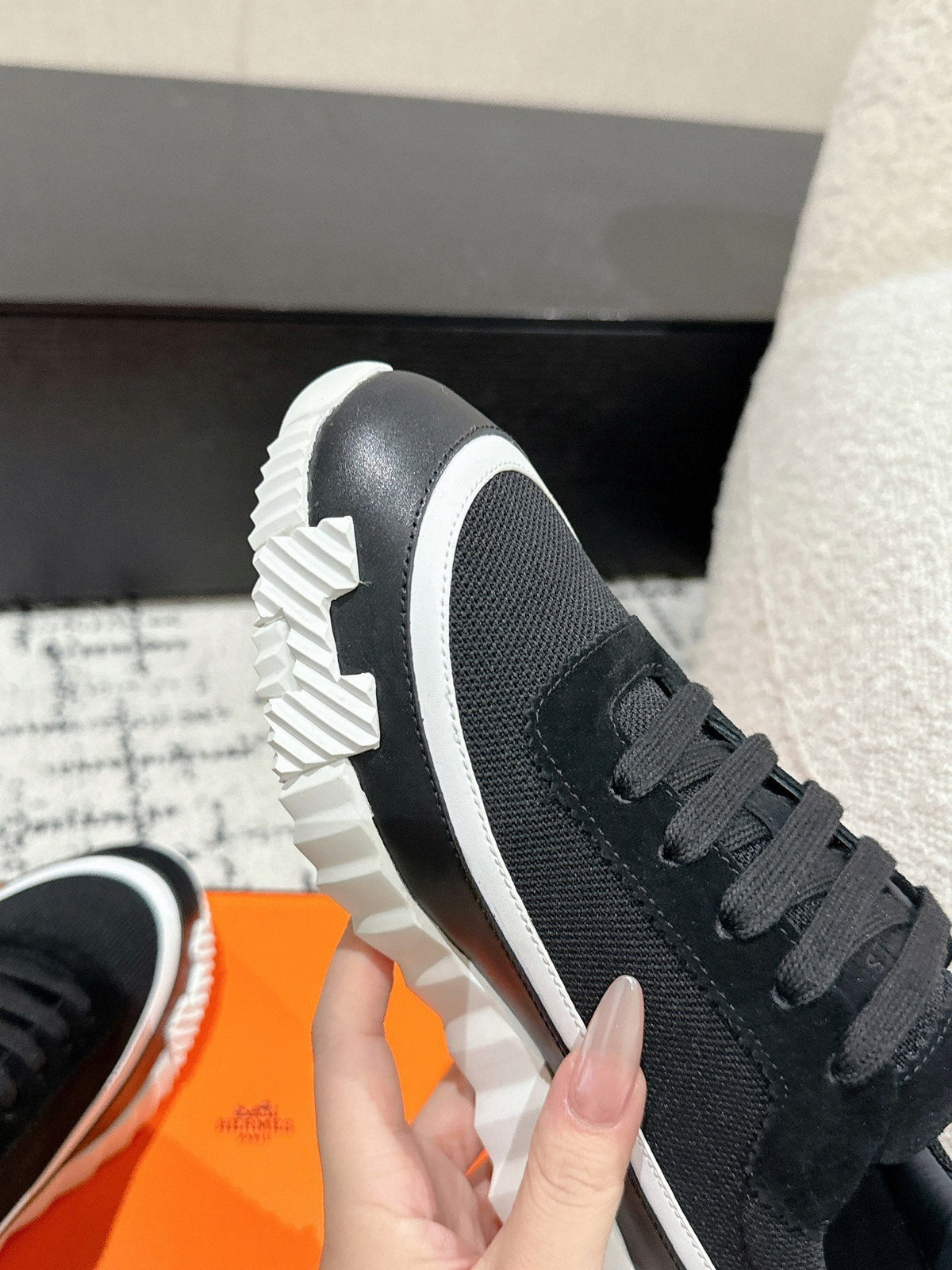 HM Sneaker In Black Mesh Fabric 985320