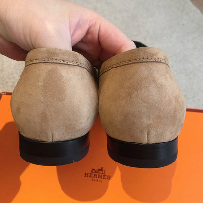 Paris Loafer Light Brown Suede Calfskin With Pink Gold Signature Buckle 509373