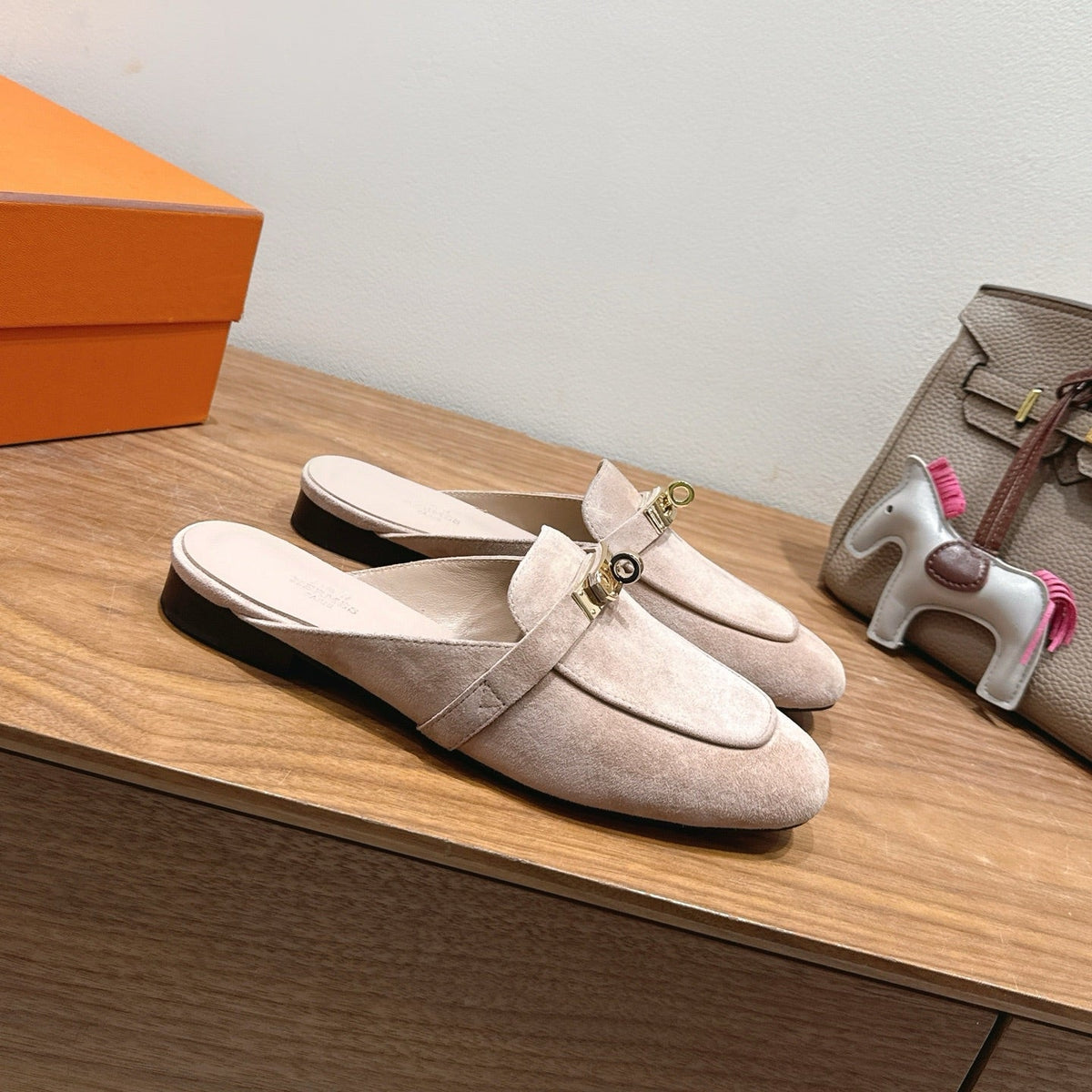 HM 26s Kelly Mule In Light Beige Suede Gold Hardware