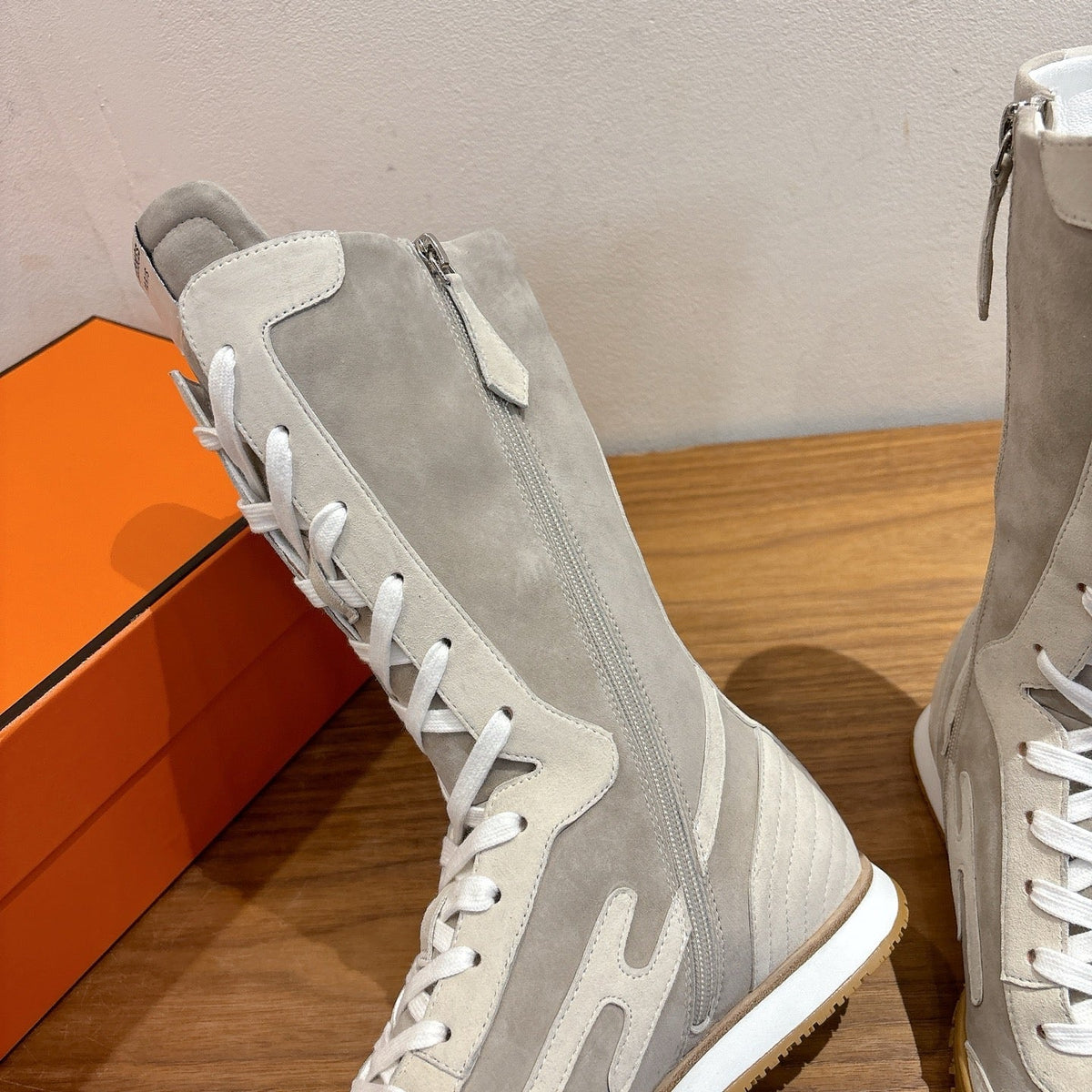 HM Lace Up Sneaker Taupe Calfskin Suede