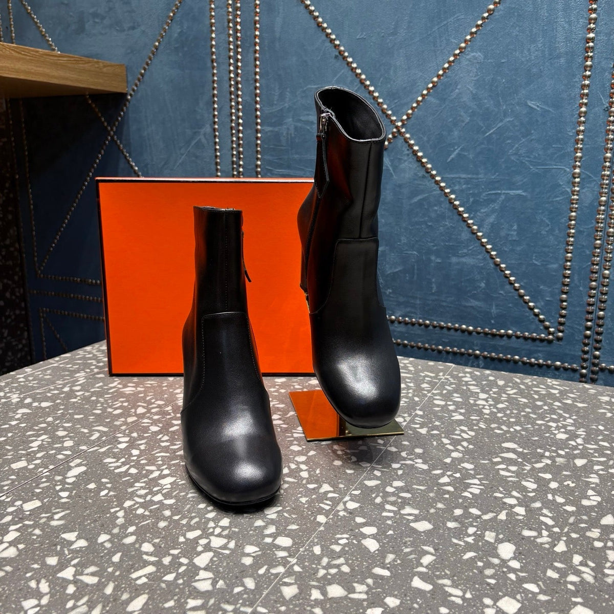 HM Lisa Ankle Boots 80mm Black Cowhide 531563