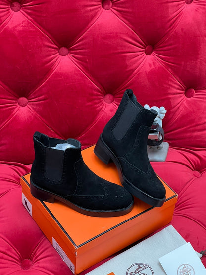 HM Findlay Ankle Boot Black Suede 969360