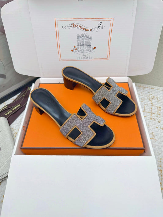 HM Oasis Sandals with Rhinestone Black Orange Cowhide 625268