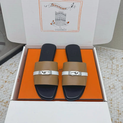 HM 26ss Oasis Sandals Tan Beige Sheepskin Sliver Buckle 625171