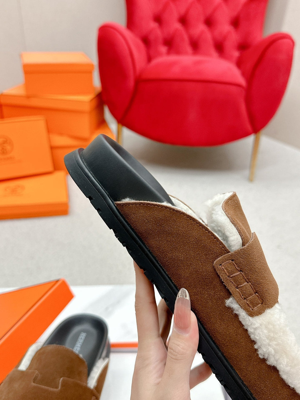 HM Go Mule Dark Brown Mix White Suede Lined With Wool Fleece 476596