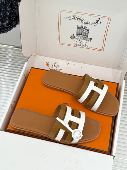 HM 26s Strappy Flat Sandals Brown White Sheepskin 905782