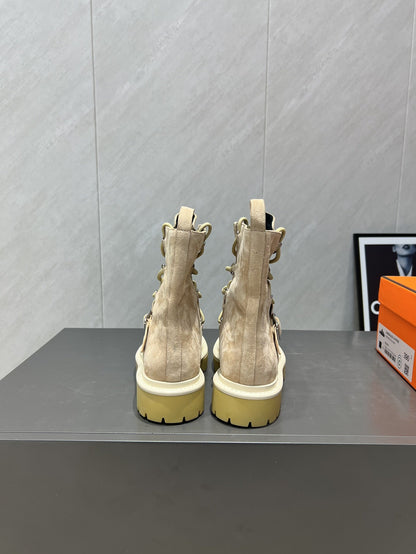 HM 25s Tobacco Boots 30mm Warm Beige Suede 442557