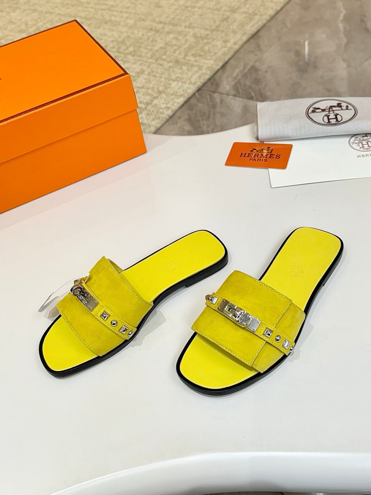 HM 26s Giulia Sandal In Yellow Suede And Calfskin Silver Hardware